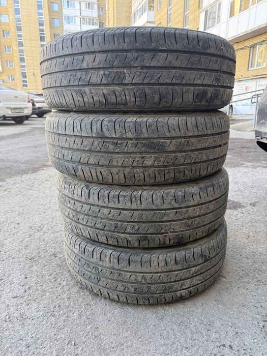 Продам комплект летних шин r16