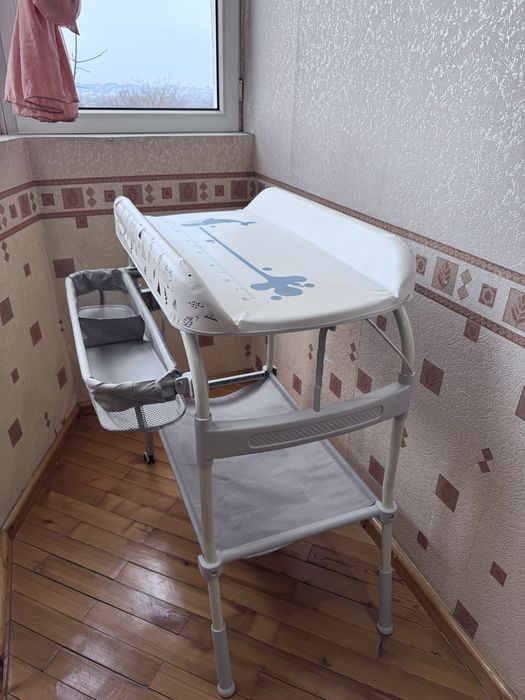Пеленальный столик с ванночкой