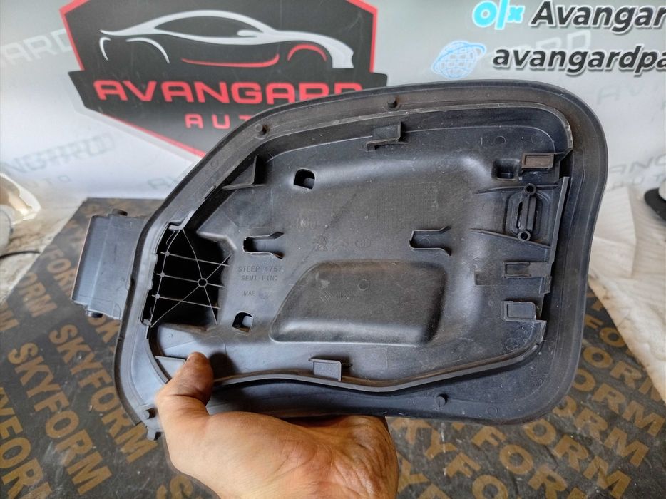 Капак за зарядно Toyota/Citroen/Peugeot