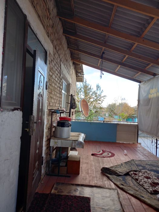 Үй сатылды үш бөлмелі