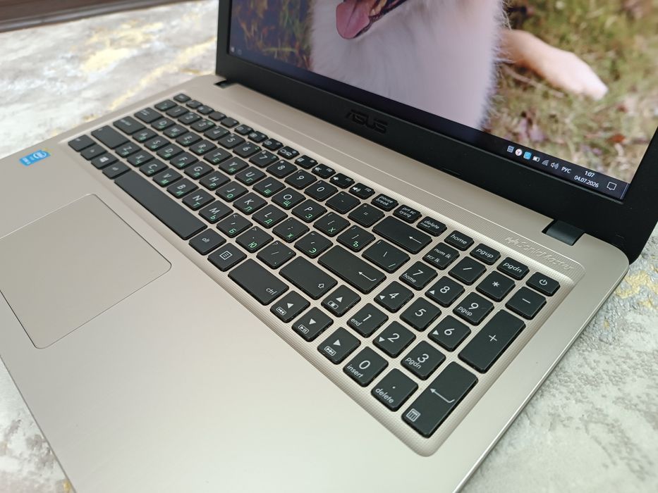 Ноутбук ASUS VivoBook Core i3-5005.