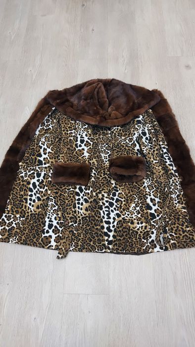 Шуба норка с капюшоном  леопард