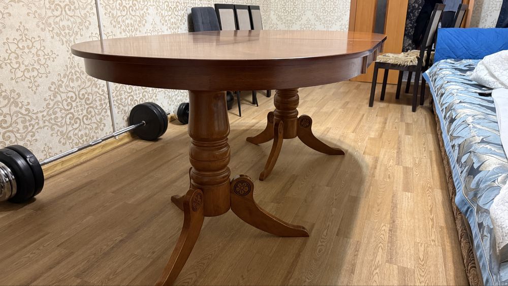 Продается б/у стол