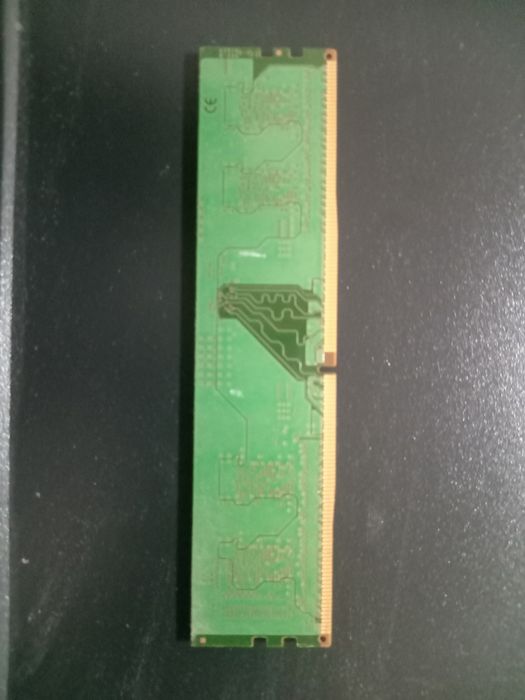 Оперативка DDR4 4gb