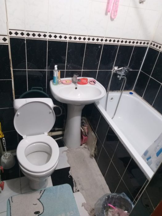 Возьму в квартиру 1 девушку