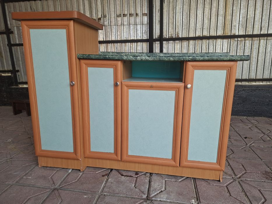 Кухонный гарнитур 1.45 продаётся
