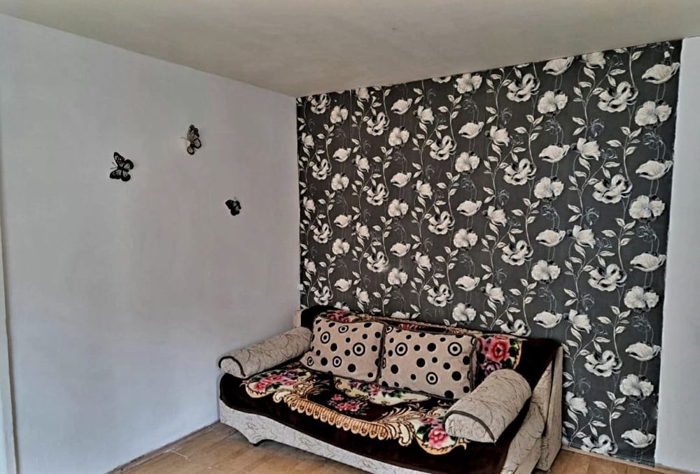 Vând apartament 2 camere etaj 1