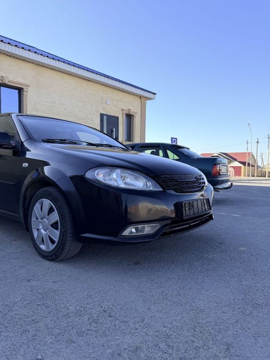 Daewoo Gentra Гентра