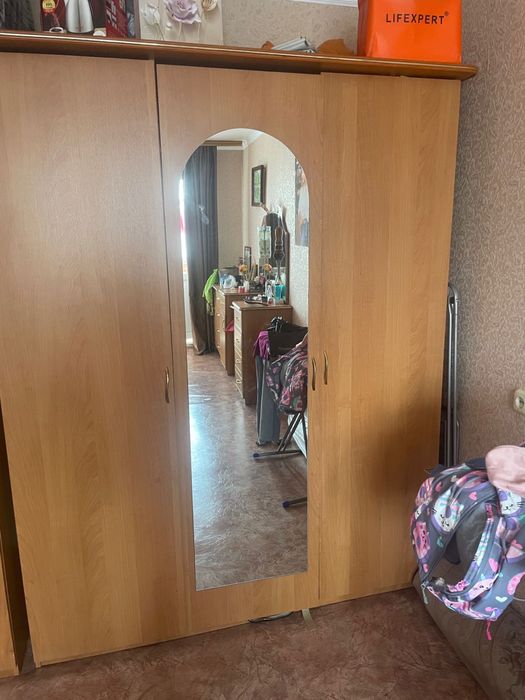 Шкаф плательный