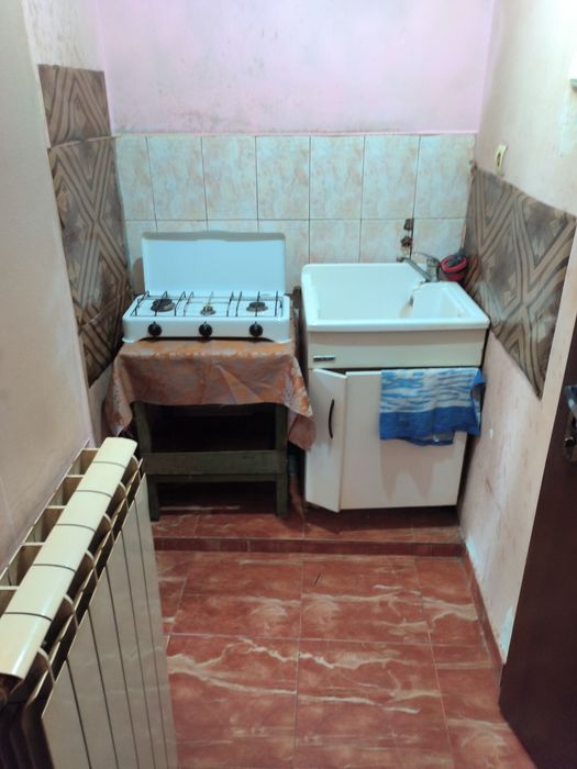 Garsoniera în spate la teatru