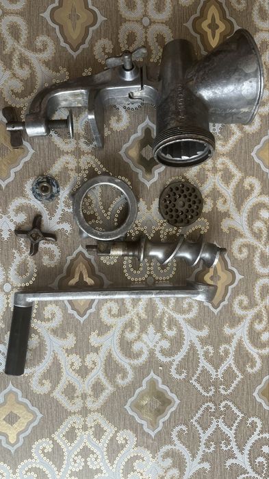 Продам мясорубку СССР