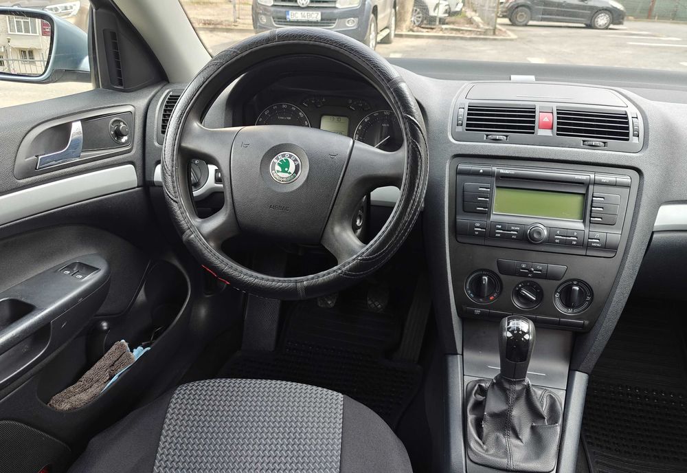 VANZARE  autoturism skoda octavia