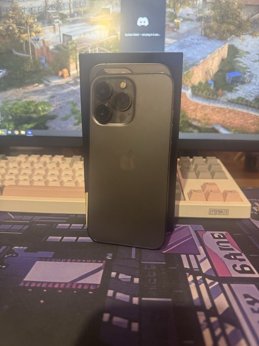 Продам Iphone 13 Pro