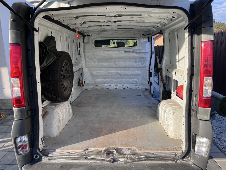 Vand Opel Vivaro  an 2012 Euro 5