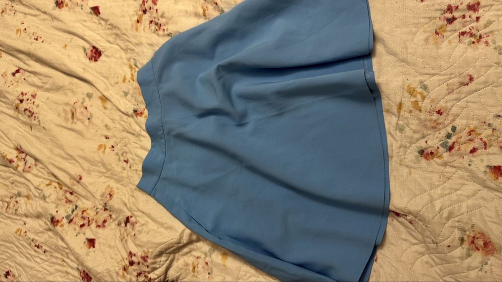 Отдам женскую одежду