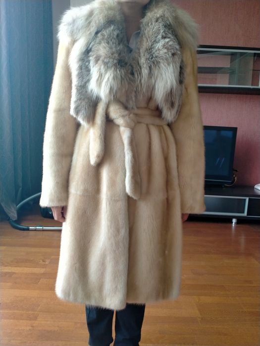 Продается шуба абсолютно новая