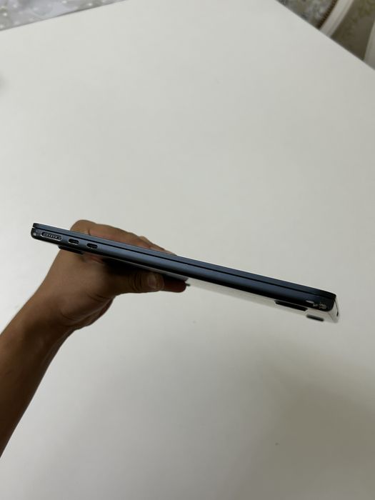 MacBook Air M2 2022