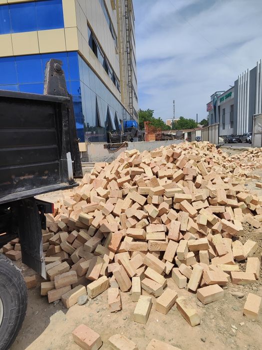 Pishgan gisht kelishilgan narxlada etqazib beramiz