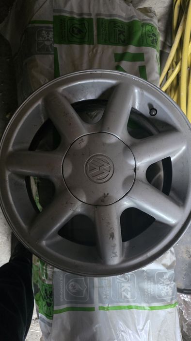 Диски оригинал гольф 3 размер 14