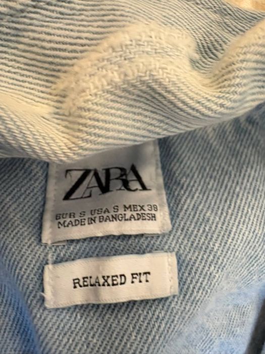 Дънково яке на Zara, размер S.