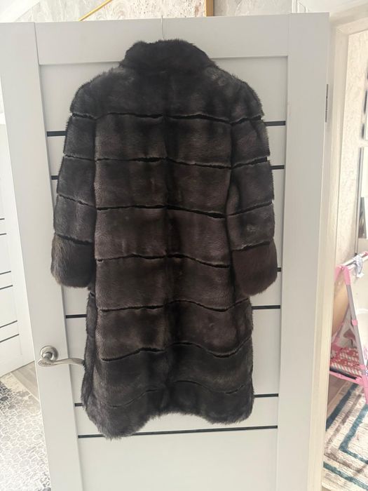 Продам норковую шубу