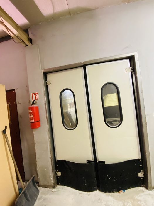 Летяща двойна врата 1600х2200мм