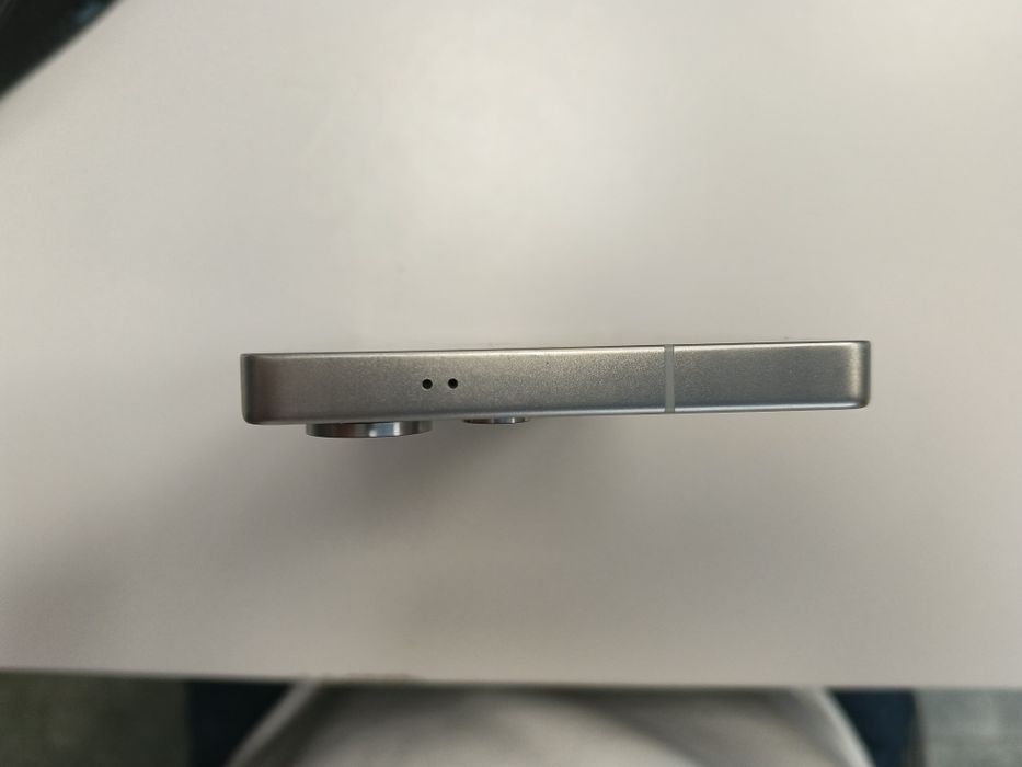 Samsung S25 ultra.