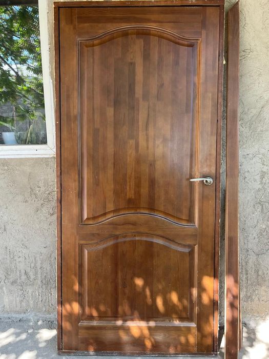 Ағаш есік сатылады