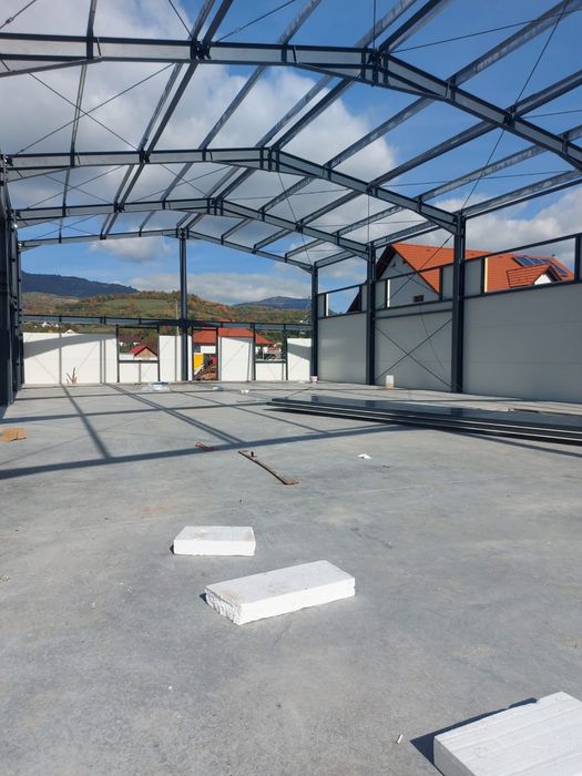 Vând hală metalica 15x10x4