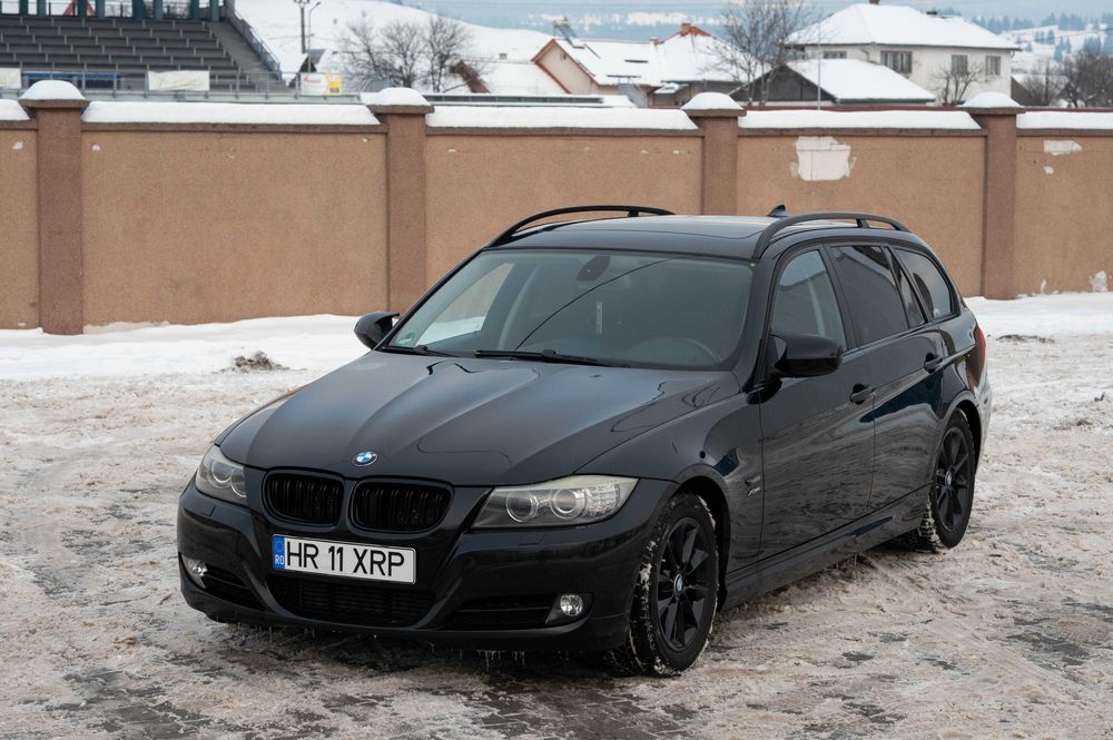 BMW Seria 3 E91 LCI – 2009 | xDrive | Manual | Panoramic