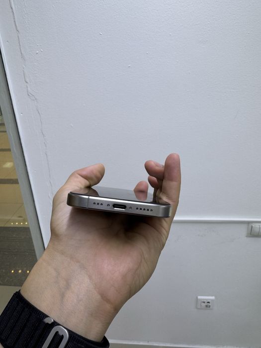 Продается Iphone 15 pro