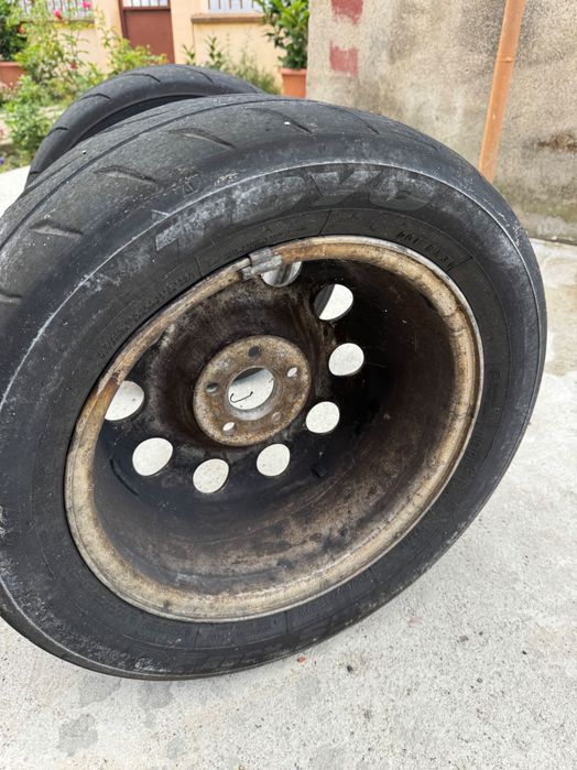 Toyo Proxes R888R semi-slick