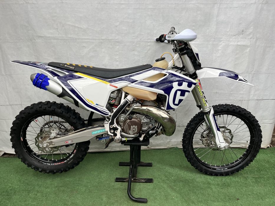 Husqvarna te 250 2017 enduro  ( motor ktm)
