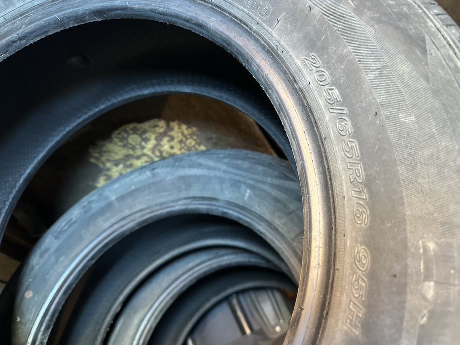 Продам резину на 16