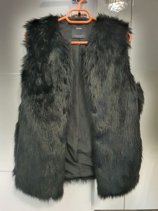 Vesta Bershka mărime XS