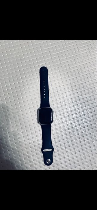 Apple   WatchSE2