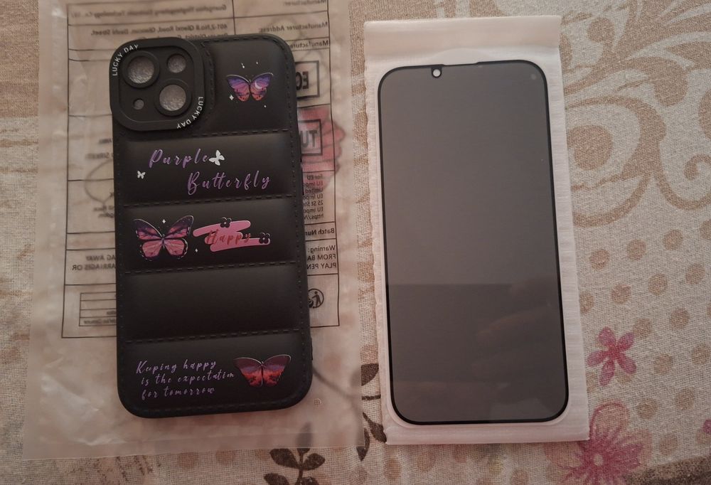 Husă + folie privacy iPhone 13 / 14