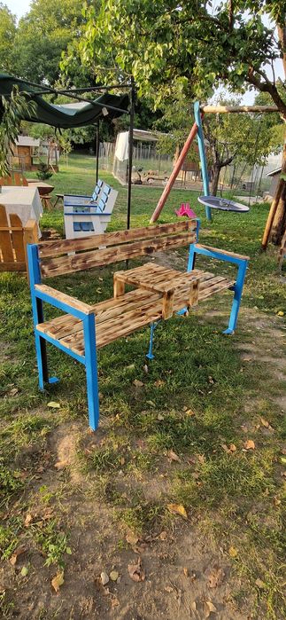 Banca si măsuță de gradina