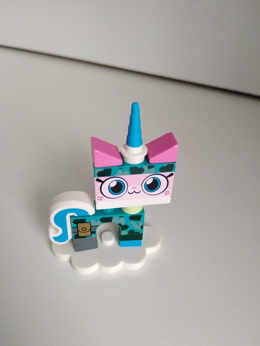 Lego минифигурки Unikitty