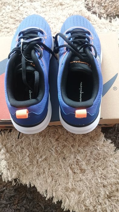 Adidasi Champion