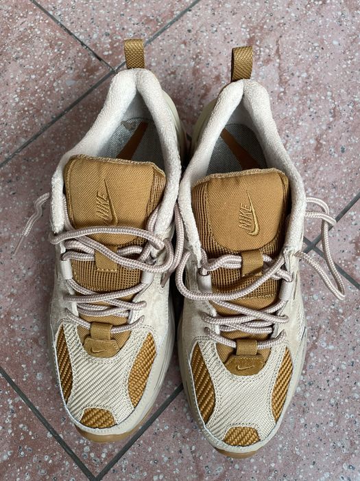 Nike M2K Tekno.