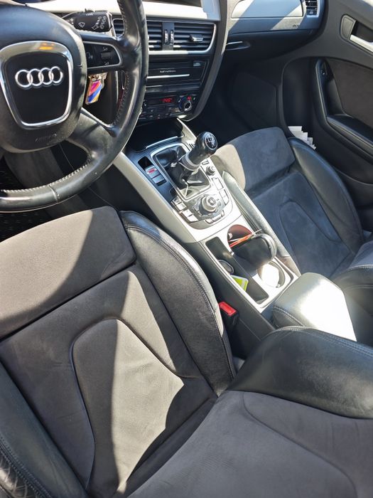 Vând Audi A4  2012