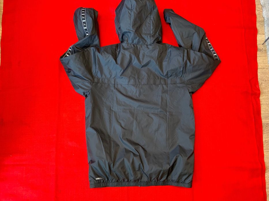 Puma-оригинално яке ветровка с-м