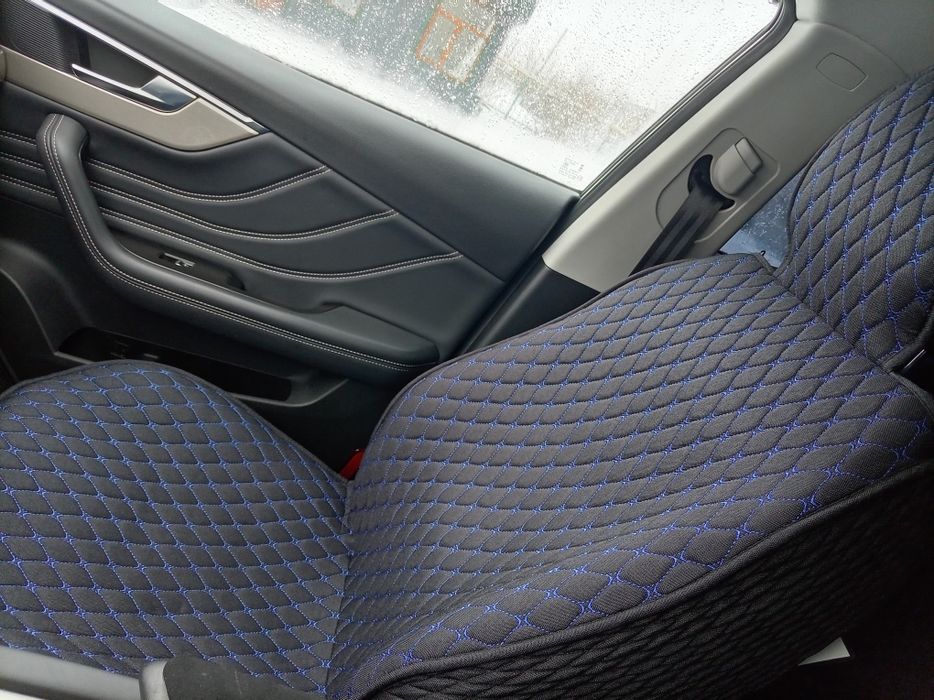 Продам чехол на автомобиль