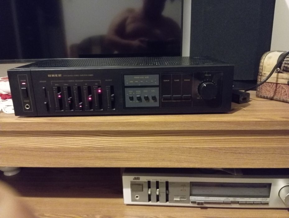 Amplificator UHER