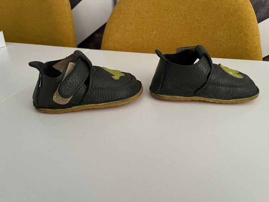 Pantofi Babyavus marime 19