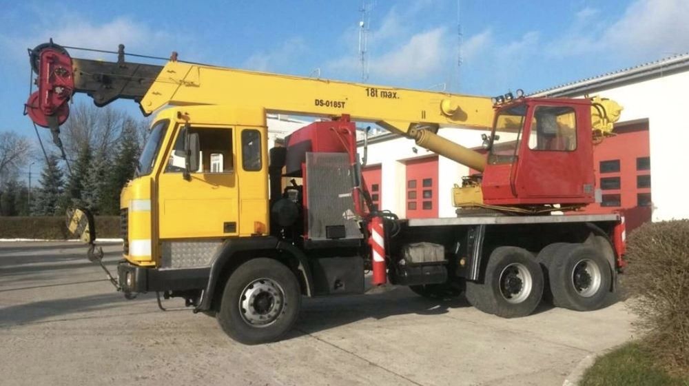 Transport Macara container generator utilaj agricol industrial bazin