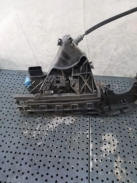 Broasca usa stanga fata volvo v50 s40 30753658