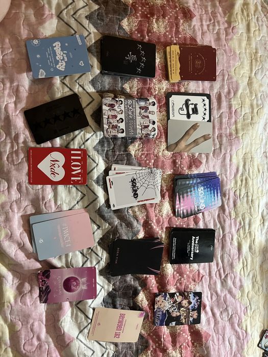 Альбом stray kids и карточки