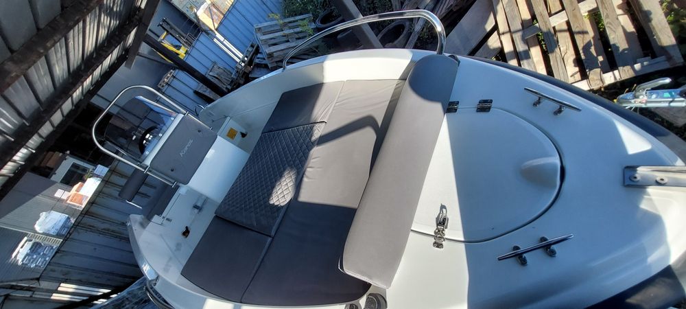 Нова стъклопластова лодка марка Karel 450cc